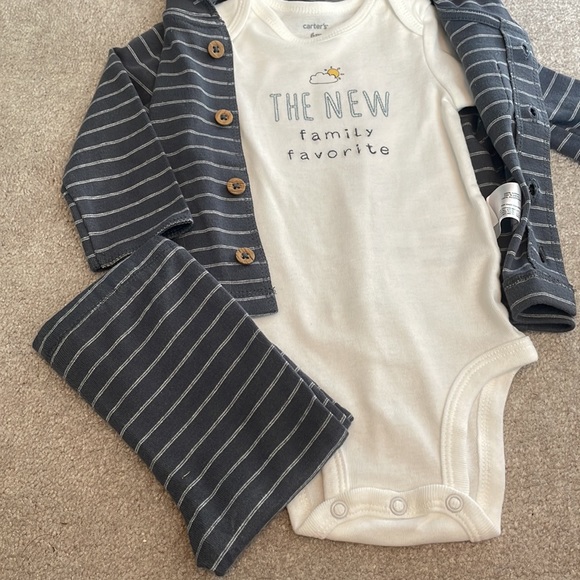 BNWT carters three piece outfit - Picture 4 of 5
